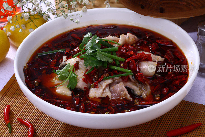 Boiled sliced fish in hot spicy Chili oil (沸腾麻辣鱼)